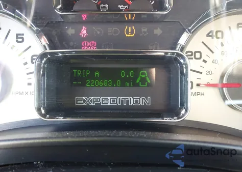 2010 Ford Expedition Limited z USA, uszkodzony, nr VIN 1FMJU2A59AEA24909